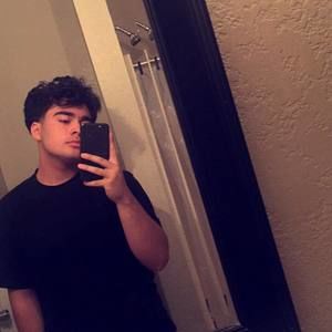 Meet your Posher, Nicholas